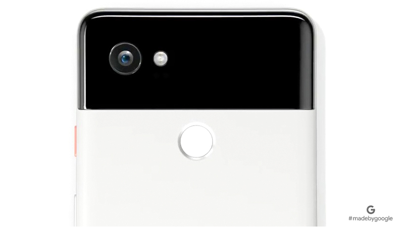 The black and white color scheme will only be available on the Pixel 2 XL.